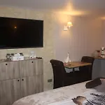 La Riviere Du Bien Etre Bed & Breakfast