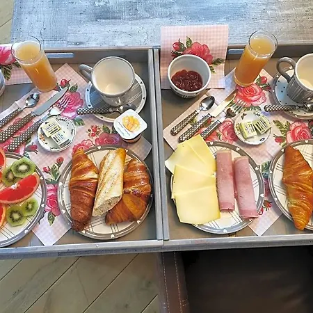 La Riviere Du Bien Etre Bed & Breakfast 4*